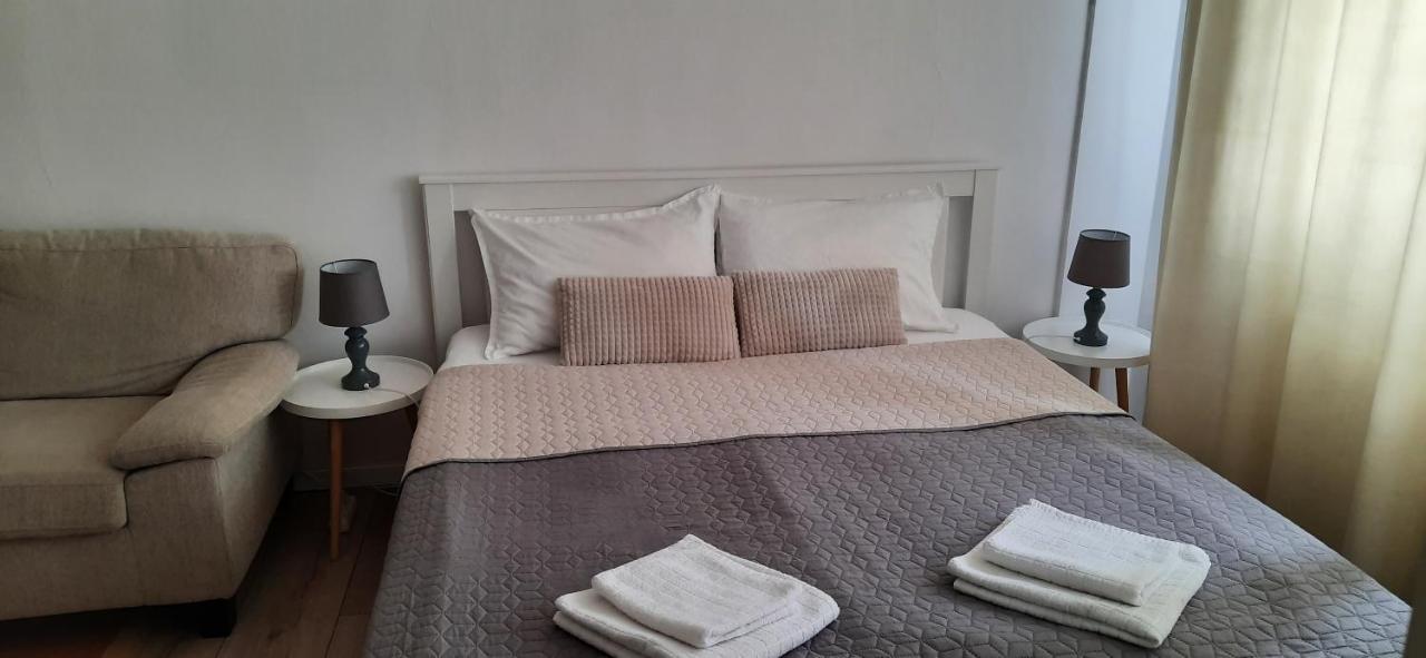 Lyra Apartment Sfantu Gheorghe  Ngoại thất bức ảnh