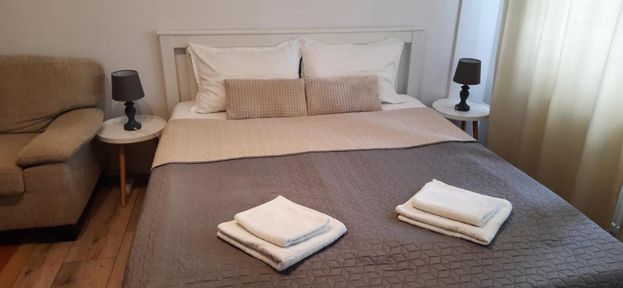 Lyra Apartment Sfantu Gheorghe  Ngoại thất bức ảnh