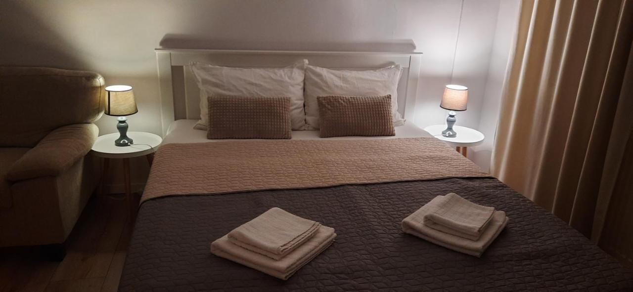 Lyra Apartment Sfantu Gheorghe  Ngoại thất bức ảnh